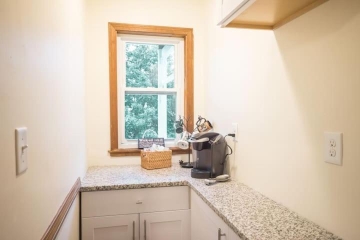 The Boston Rental - Multiple Floorplans Ngoại thất bức ảnh